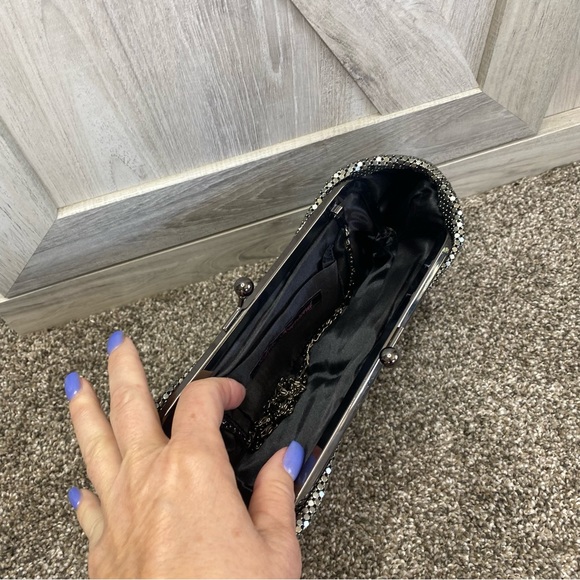 Lulu Townsend Gray Silver Metallic Chainmail Cocktail Evening Bag Clutch - Picture 4 of 10